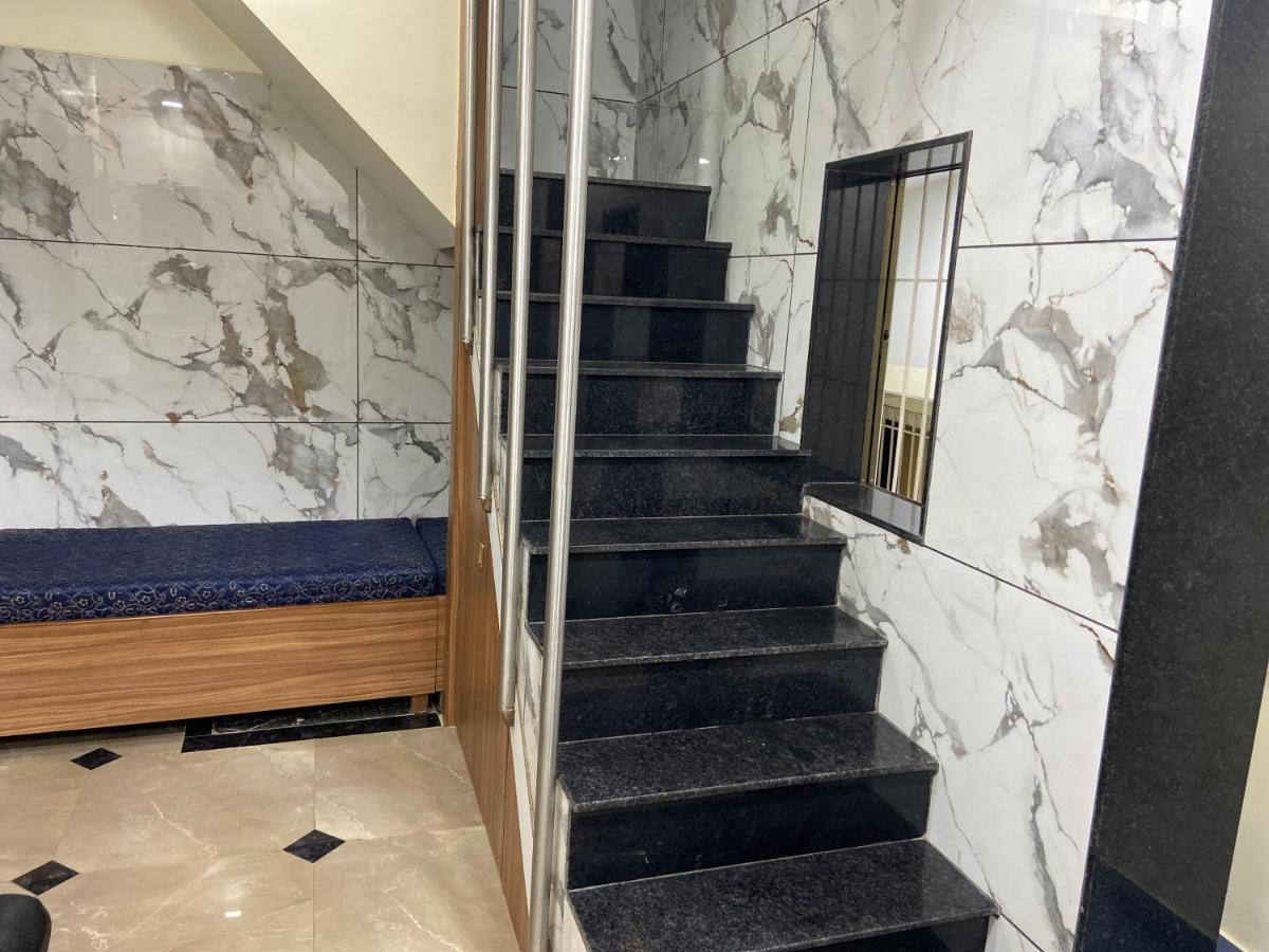 Nityanand Guest House - Mumbai — Photos 2
